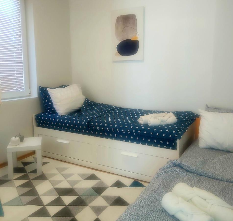 Saint Nicholas Varna Lovely 2 Bedroom Apartment With Sunny Garden Extérieur photo